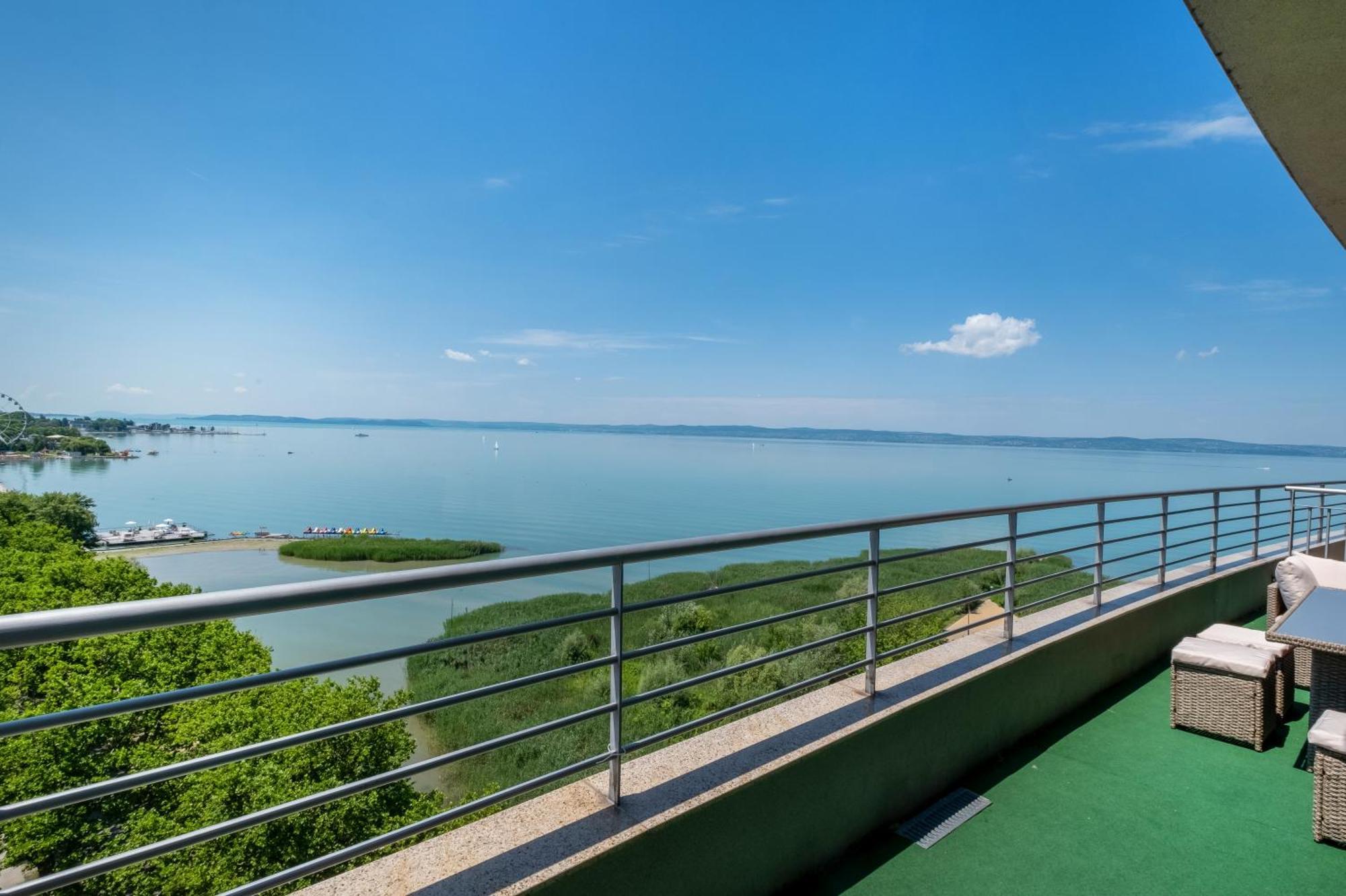 Myflat Club 218 Panorama Wellness * Siofok